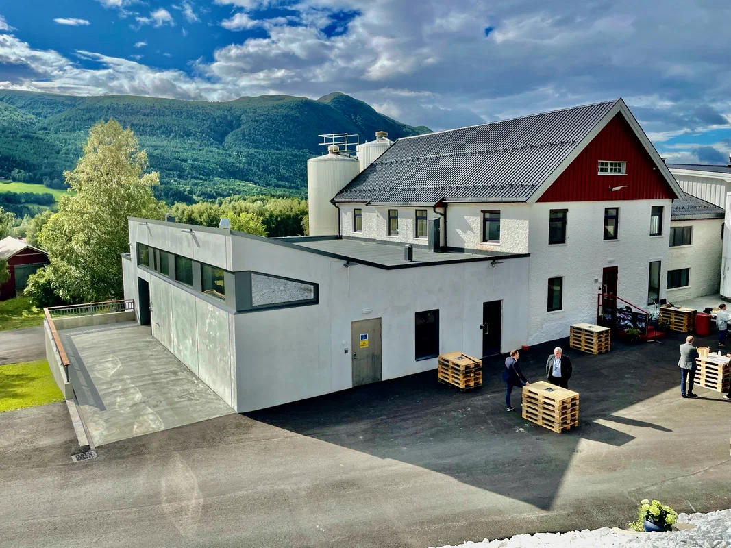 TINE Dovre, expanded while operations continued