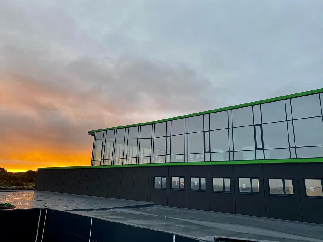 Vikenco Aukra, Aukra